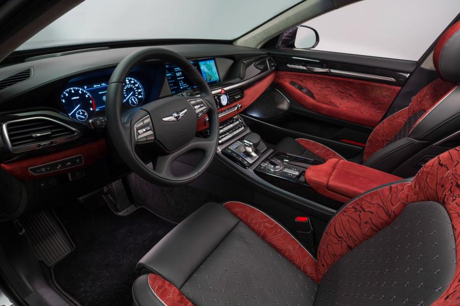Интерьер Genesis G90 Vanity Fair Special Edition (HI) 2018 года  (фото 18 из 24)